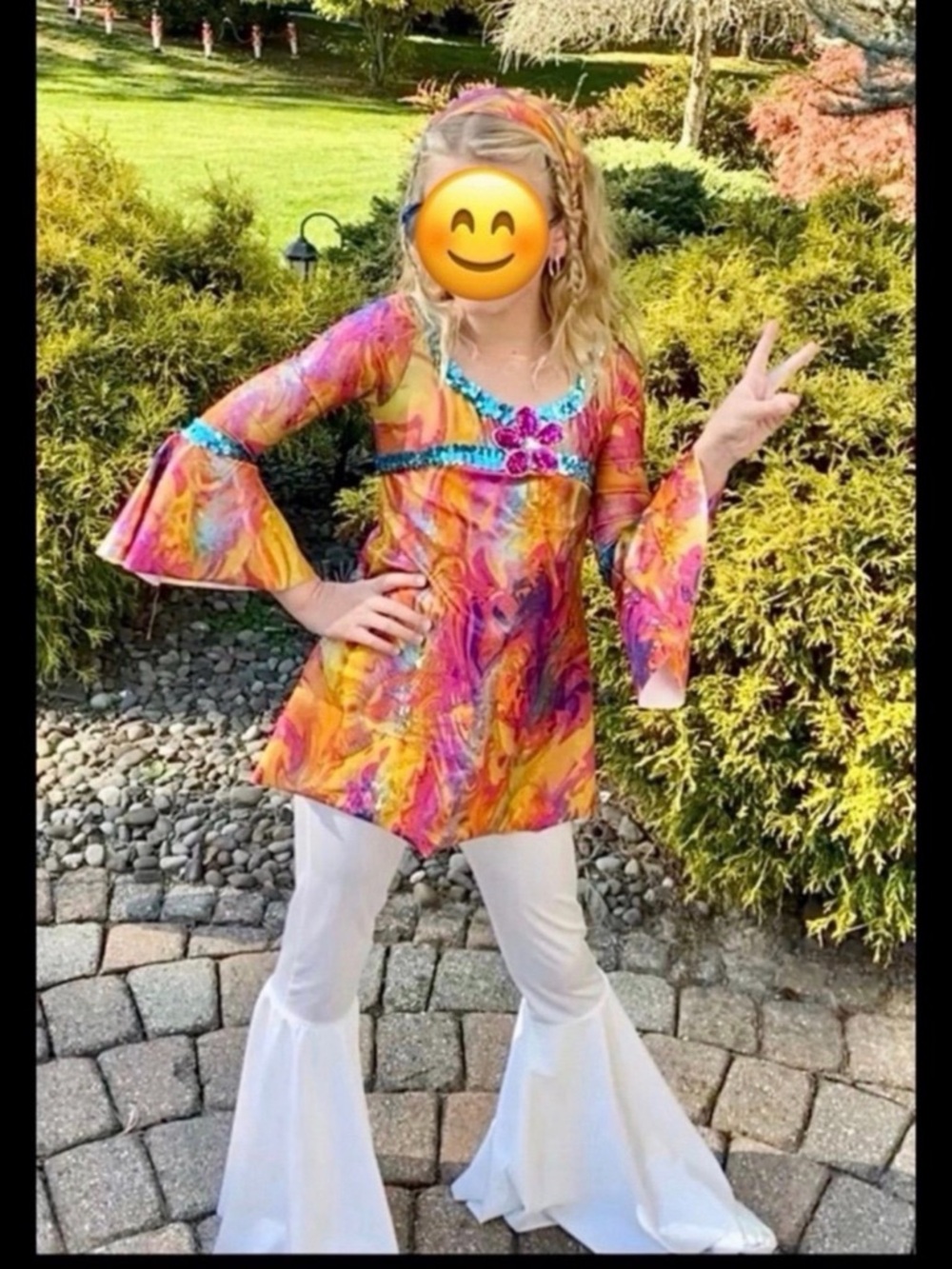 Hippie Costume. 1970s Halloween or Dance Costume. Child Medium. Costume Gallery